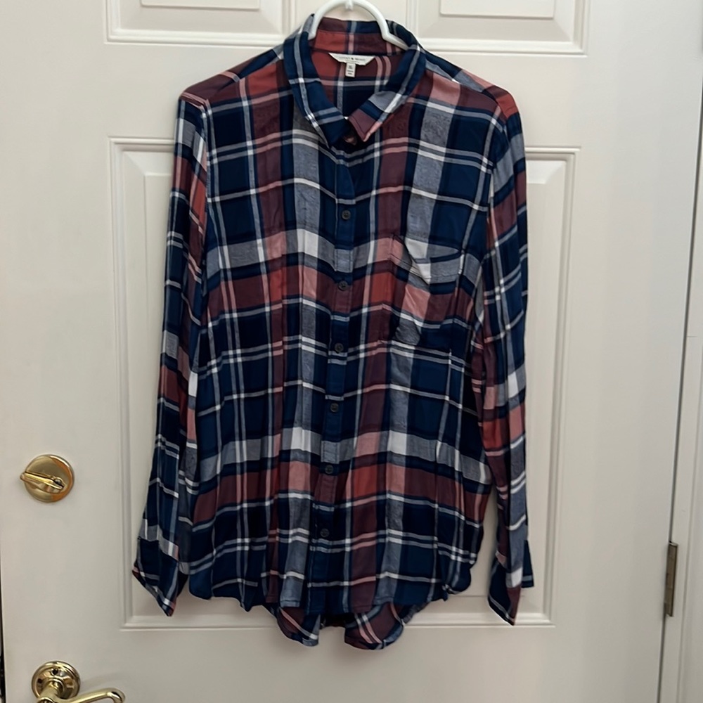 Lucky Brand Women’s Plaid Button-front Shirt. XL